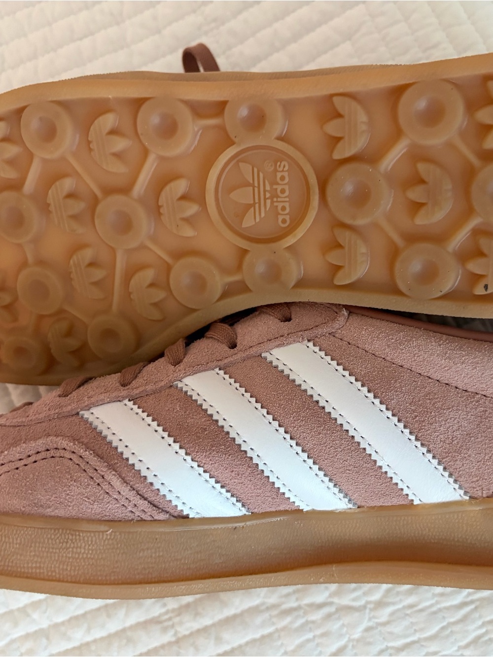 adidas Women's Gazelle’s  in Dusty Pink with White Stripes - Picture 3 of 4